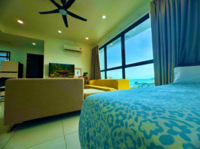 Big screen cinema tv, 5 queen bed Luxury apt 2cp